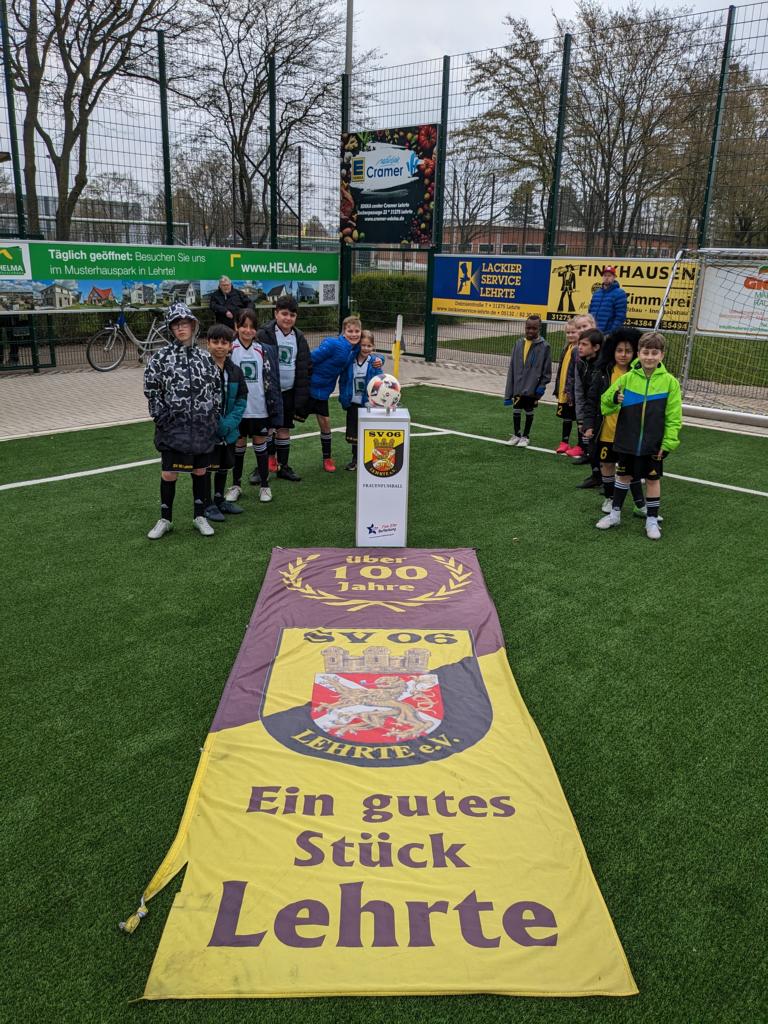 Pokal Damen Aurich Einlauf